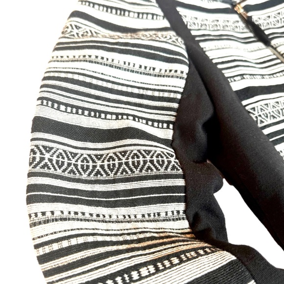 Black & White Modern Bohemian Print Blazer - Picture 3 of 4